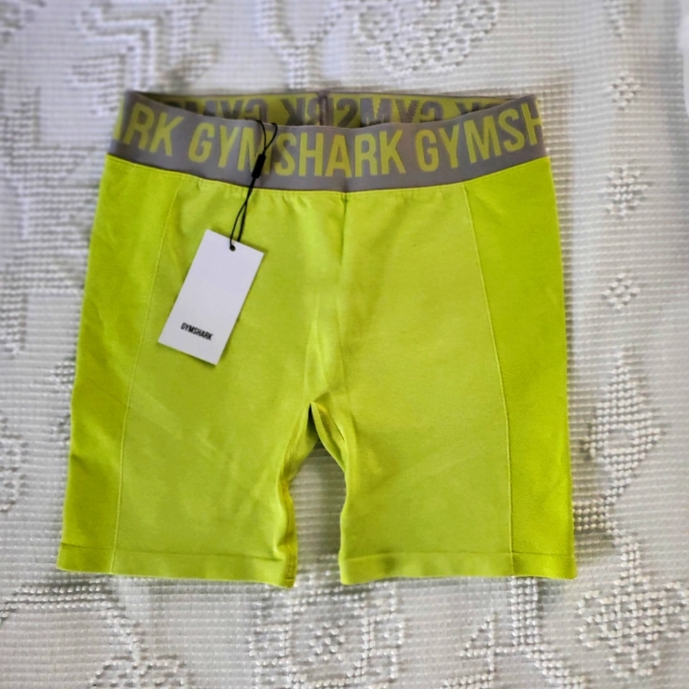 NWT Gymshark Athletic Flex Shorts Lime Color Size Large